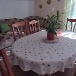 Zmiric Apartment *