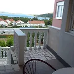 Zmiric Apartment Primosten