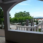 Apartment Zmiric *