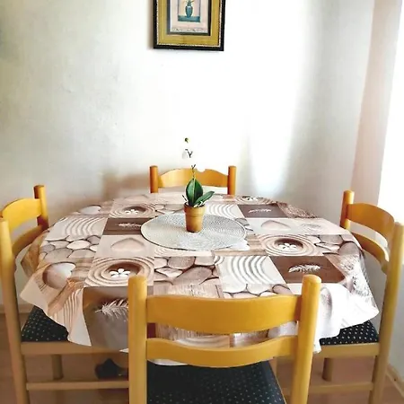 Apartman Zmiric
