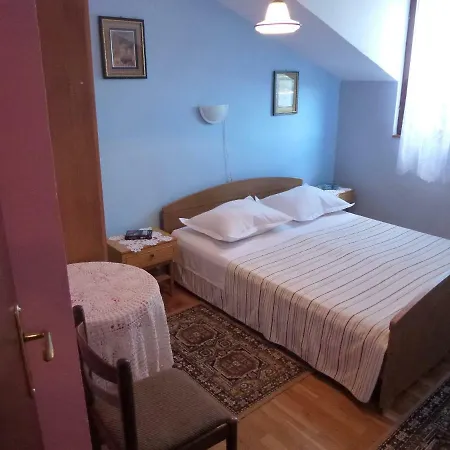 Zmiric * Primošten